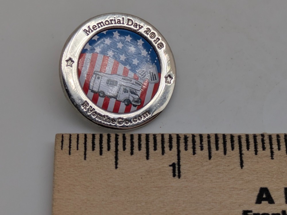RVontheGo.com Memorial Day 2018 Lapel Pin