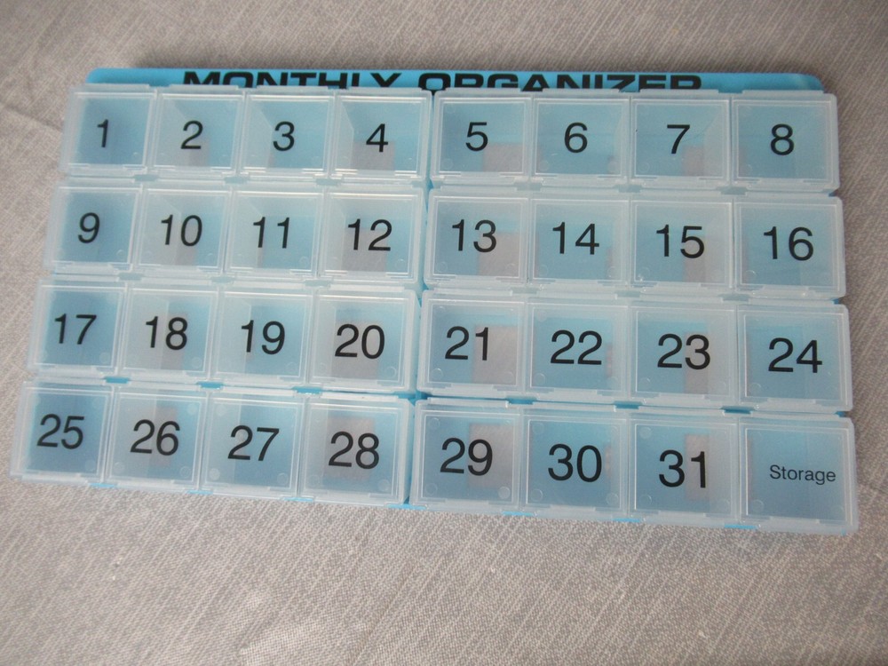 2 Plastic Storage Monthly Organizer - 31 Days Storage Pill Holders e5 sb