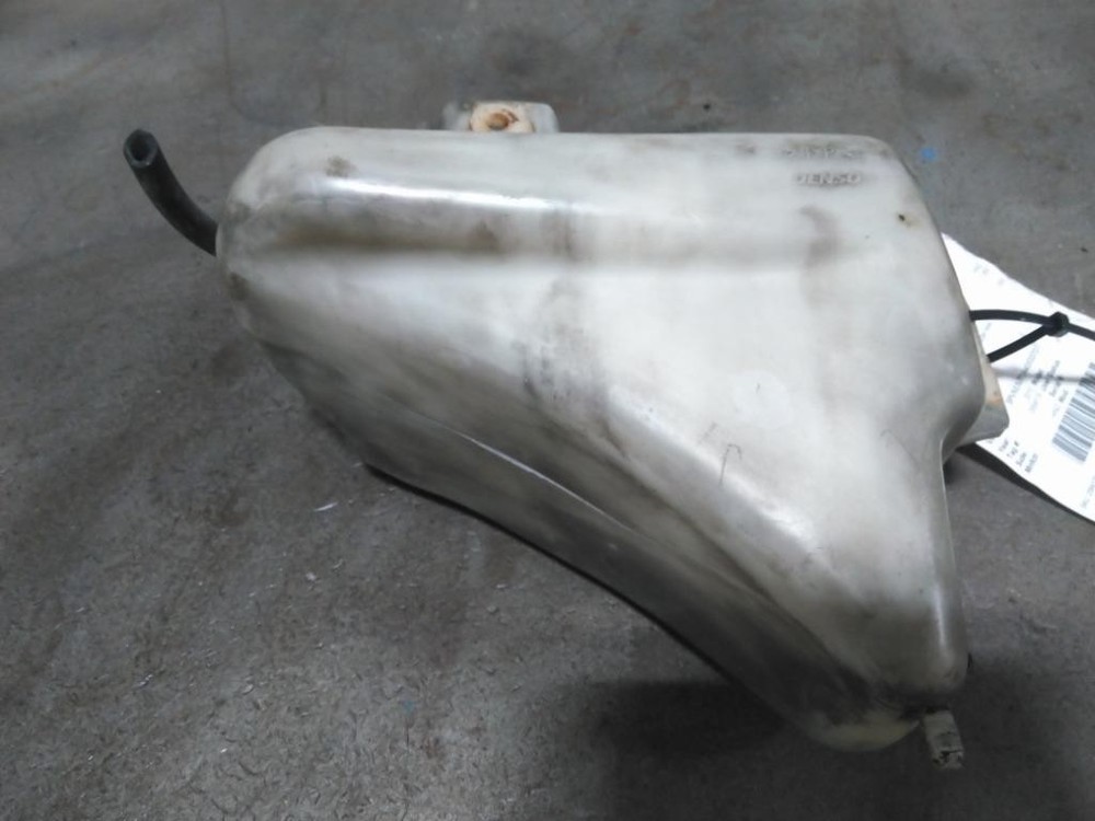 For 2010 HINO 268 RADIATOR OVERFLOW TANK ,  MD