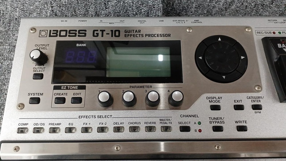 BOSS GT-10 MULTI-EFFECTOR 591417