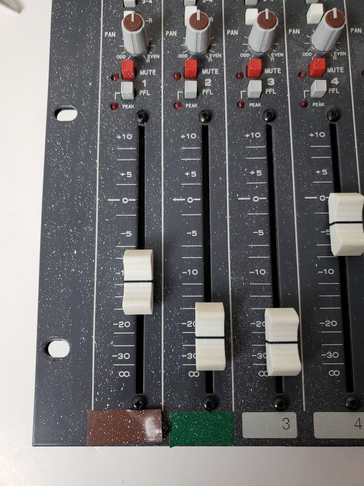 Allen & Heath GL2, Multi-Function 4-Group Audio Mixer For Parts