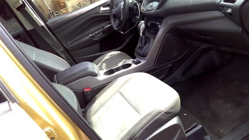 ESCAPE 2015 Fuse Box Cabin 1039953701