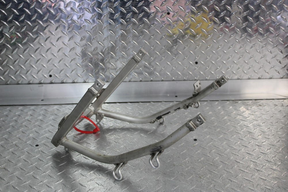 2000 SUZUKI GSXR600 REAR SUBFRAME BACK SUB FRAME