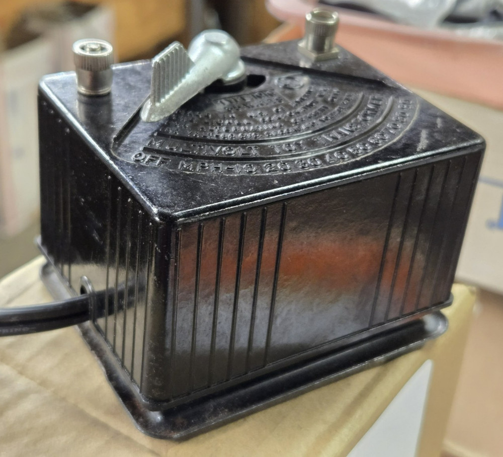 Lionel 1016 35 Watt Transformer Refurbished
