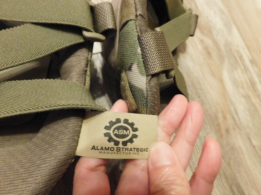 ASM MULTICAM ELBOW PADS NEW