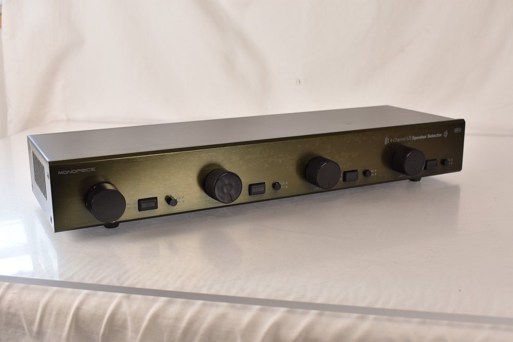 Monoprice Dual Source 4-Channel A/B Speaker Selector w/ Volume Control