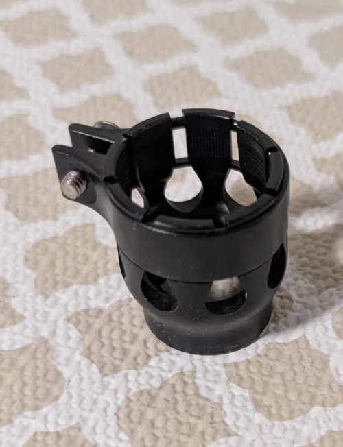 Black Feedneck Unsure What It Fits