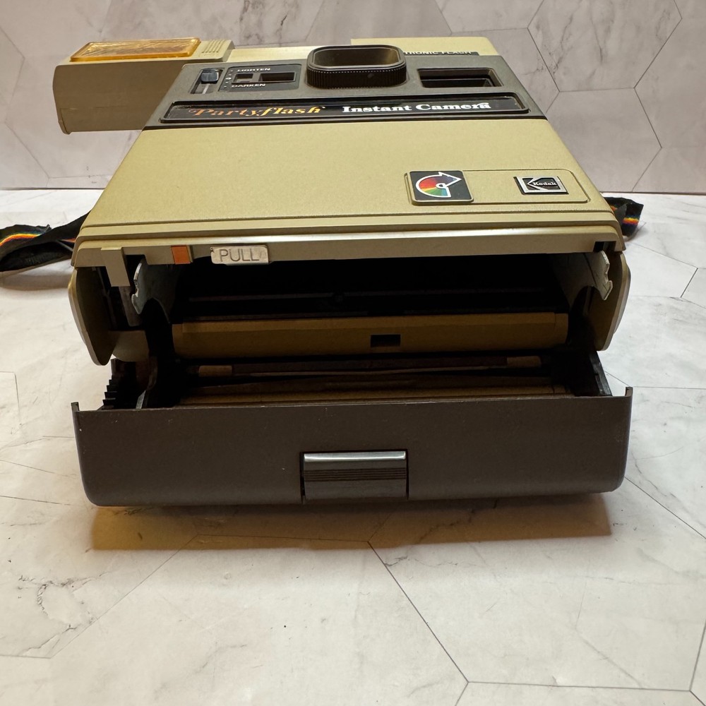 Vintage 1970s Kodak Partyflash Instant Camera Flash Made in USA Untested EUC