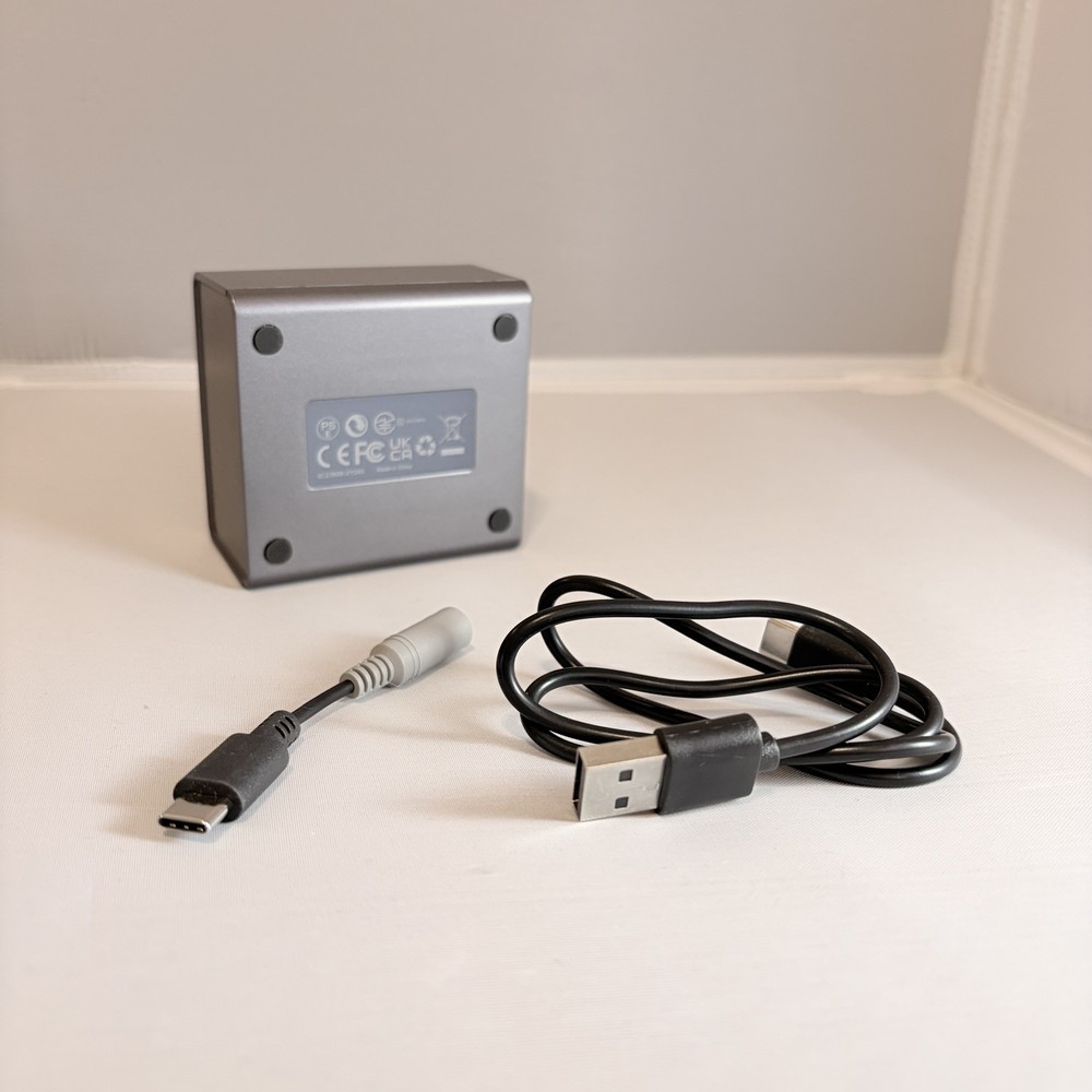 Synco P2L Wireless Microphone 2.4GHz with Charging Case for IOS iPhone iPad