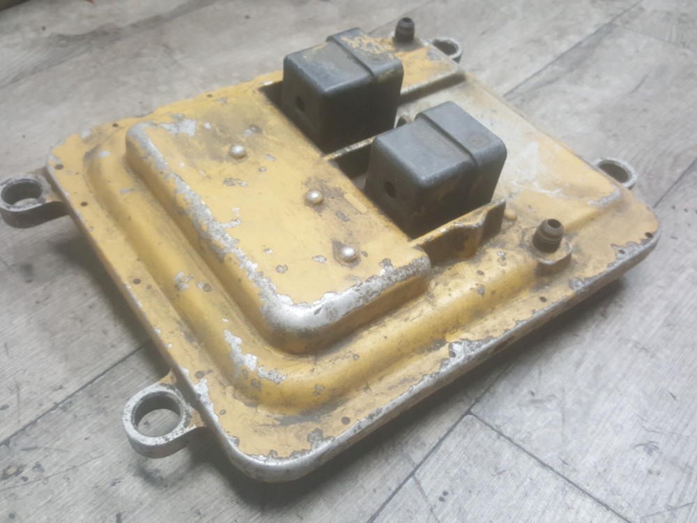 CATERPILLAR 40 PINS ENGINE CONTROL MODULE ECM - MISSING PART NUMBER