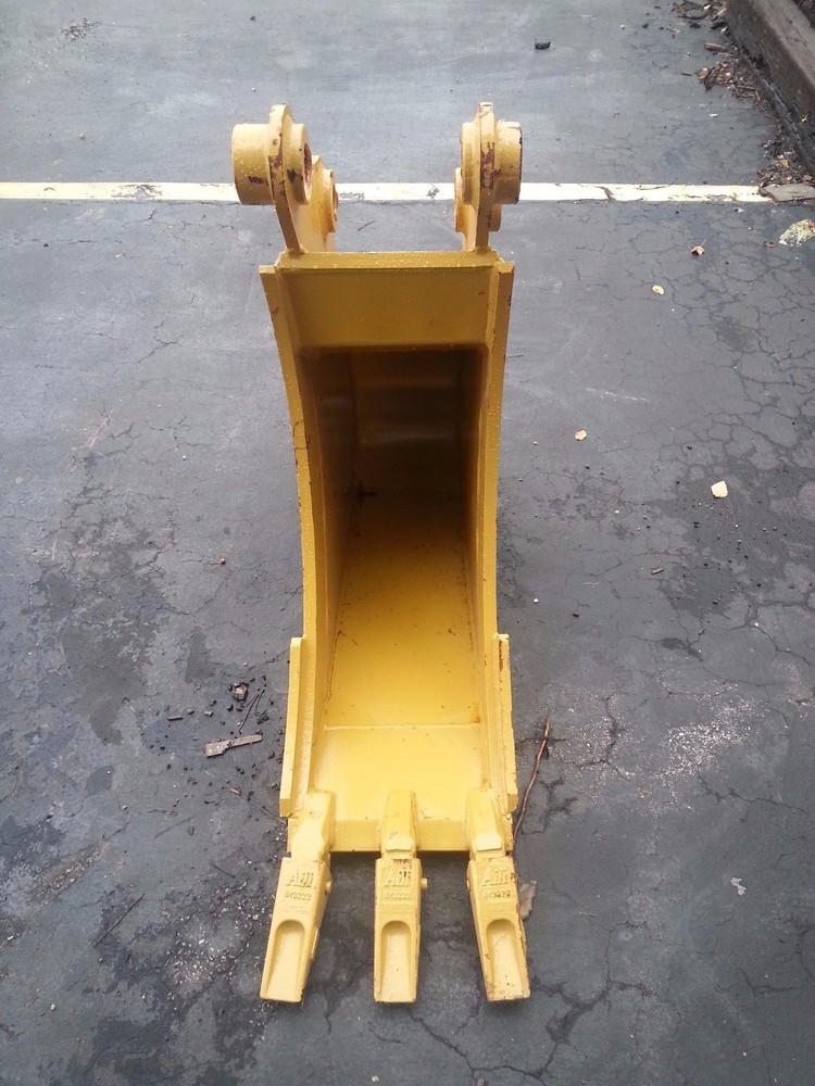 New 12" XCMG XE80 Excavator Bucket