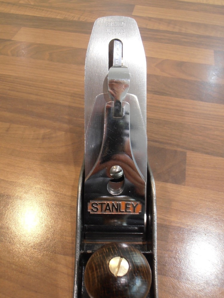 Vintage Stanley Bailey No 4 Carpentry Smoothing Plane