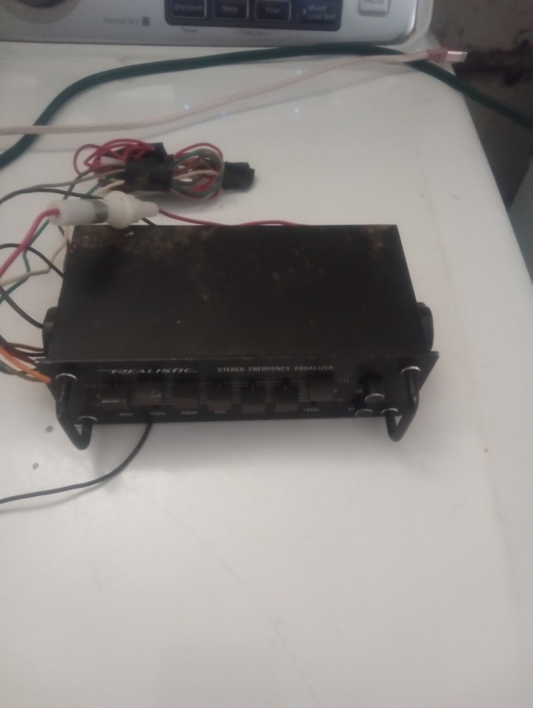 Realistic 7 Band Stereo Frequency Equailizer