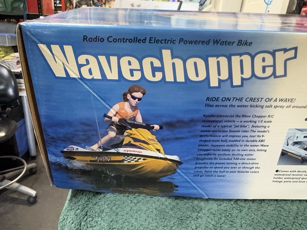 Vintage Original Kyosho Wavechopper RC Jetski 1.0 Kit! Unassembled! Open Box!