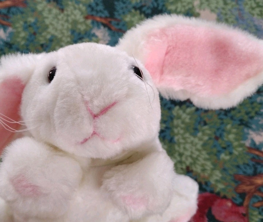 Vintage 1994 TUPPERWARE White SUNNY BUNNY Rabbit 11" Puppet Plush Spring Easter