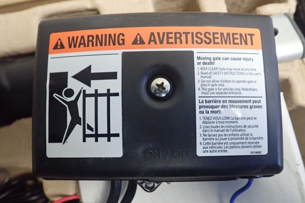 Mighty Mule MM271 Light Duty Single Automatic Gate Opener