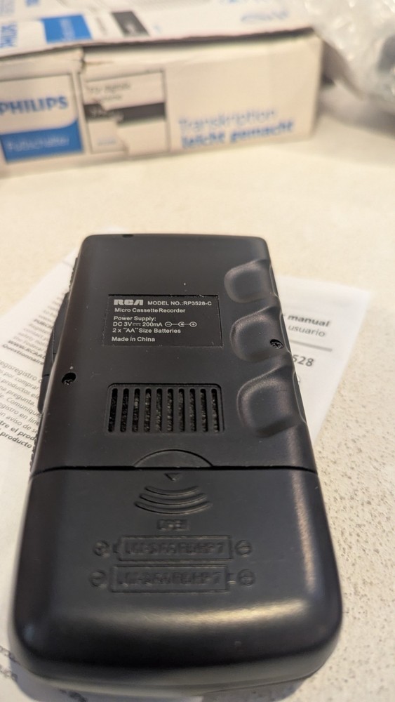 RCA RP3528 Microcassette Voice Recorder With User Manuel