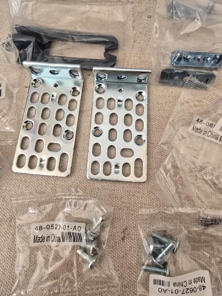 CISCO 800-16852-02 Rack Mount Kit Lot