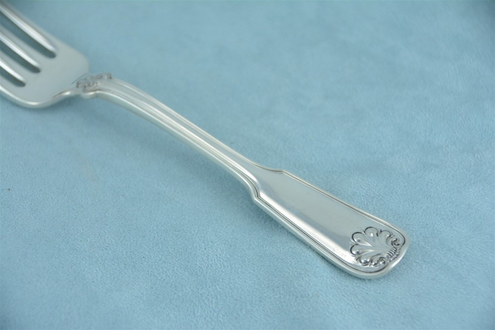 Tiffany & Co. Shell & Thread Sterling 6-3/4" Luncheon Dinner Fork No Monogram