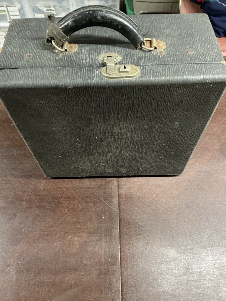 Underwood Universal Portable Typewriter 1930's Working Condition