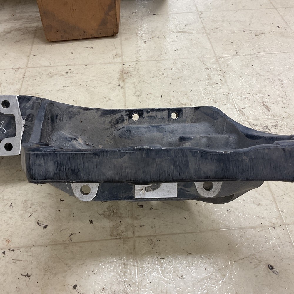 B11-1025R Peterbilt Kenworth Spring Hanger Frame Horn