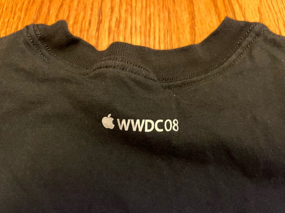 Apple logo WWDC 2008 T-SHIRT Black Medium Employee Siri Macintosh Coder iPhone M