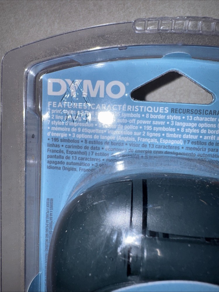 DYMO LETRA TAG 100H Handheld LABEL MAKER 1 DYMO CLEAR LABEL REFILLS