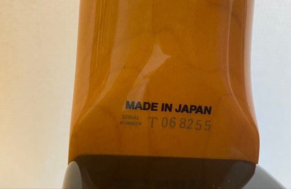 Fender Japan ST62M-US Medium Scale
