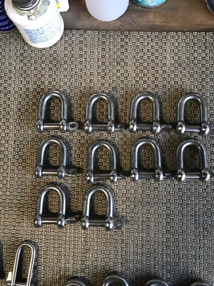 HARKEN 2122 10mm "D" Shackle