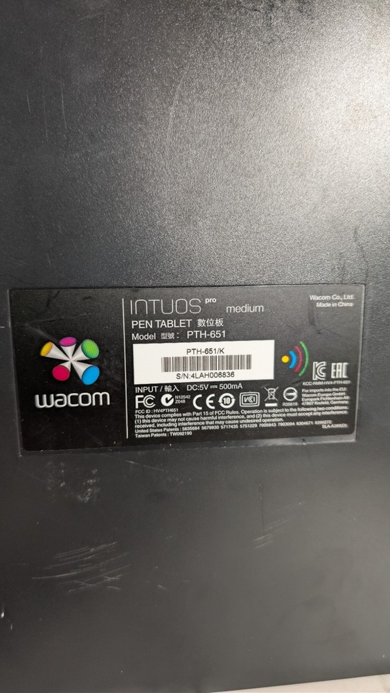 Wacom Intuos Pro PTH-651/K Medium Graphics Tablet MISSING PEN