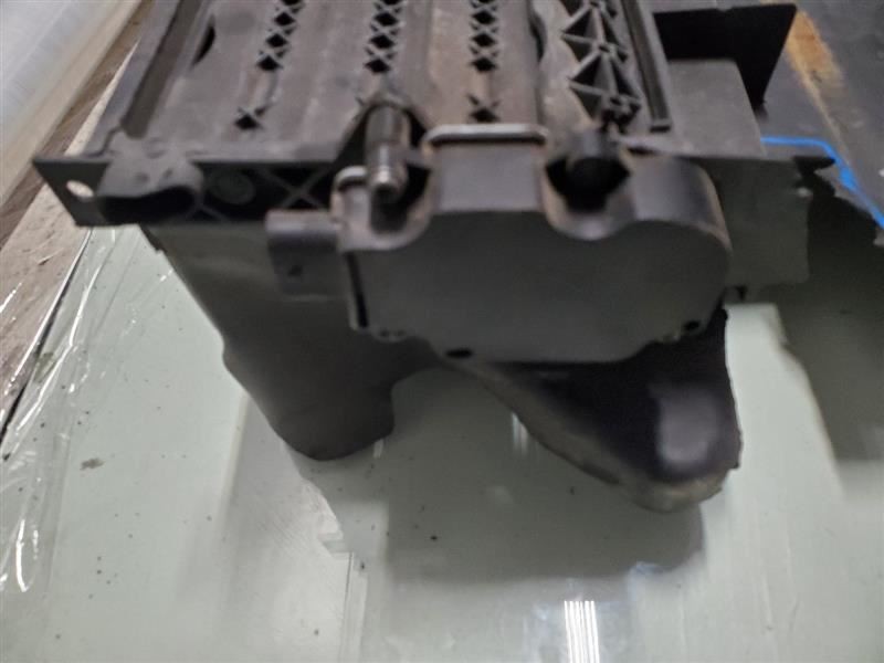 FUSION 2016 Air Shutter 15516 OEM Used Part