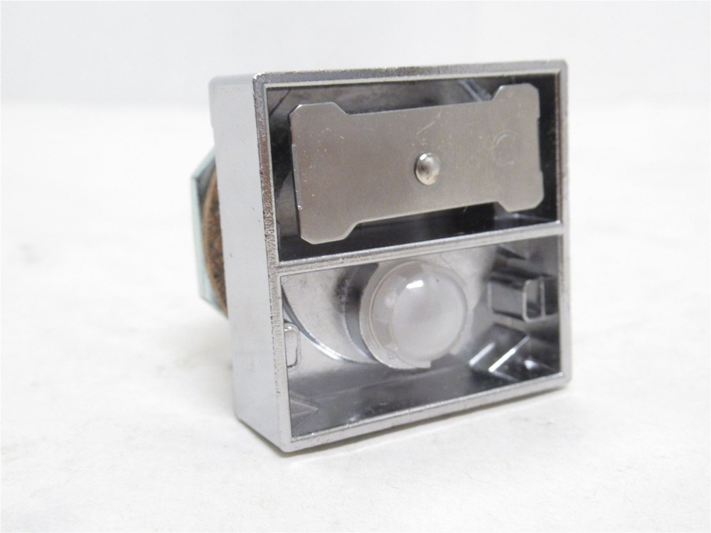 240233 New In Box; Eaton E30DA Single Button Operator; Illuminated; 120VAC