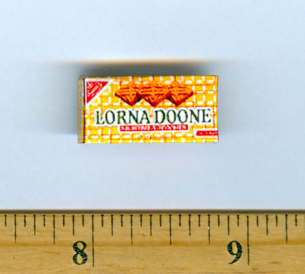 Dollhouse Miniatures Size Shortbread Cookie Box