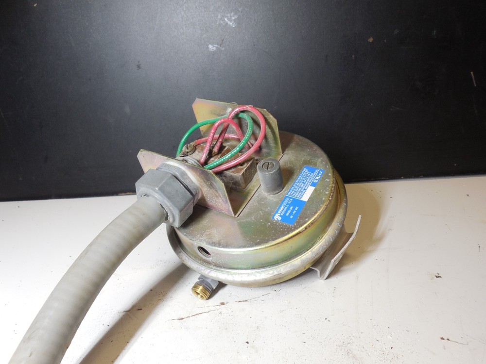 Antunes Pressure Switch Model SML .05''-9.0'' WC