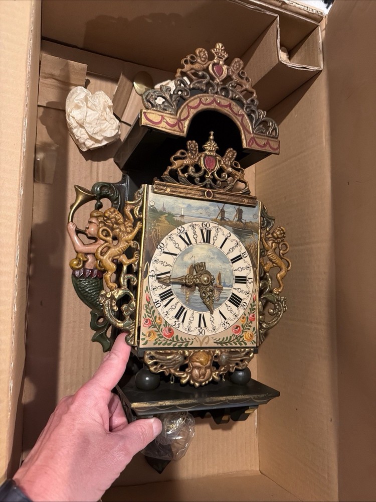 Motif Dutch Clock