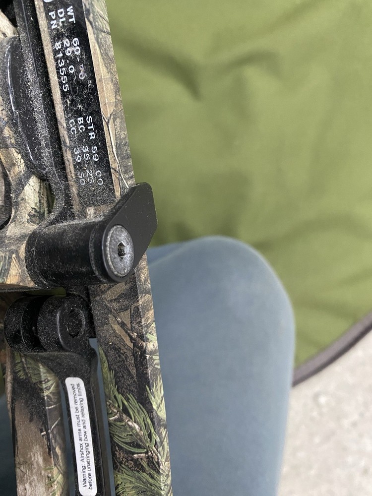 Hoyt Nitrum Turbo 60 WT 29 Draw Compound Bow Bundle