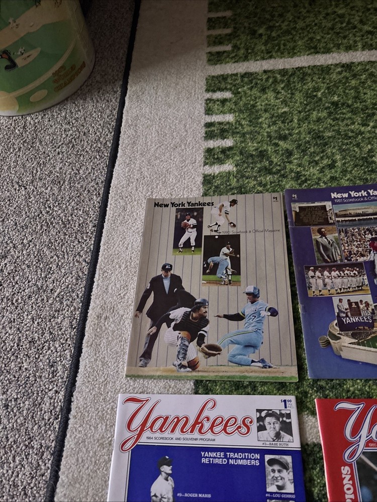 new york yankees Programs & Yearbooks(9) 1980-1987