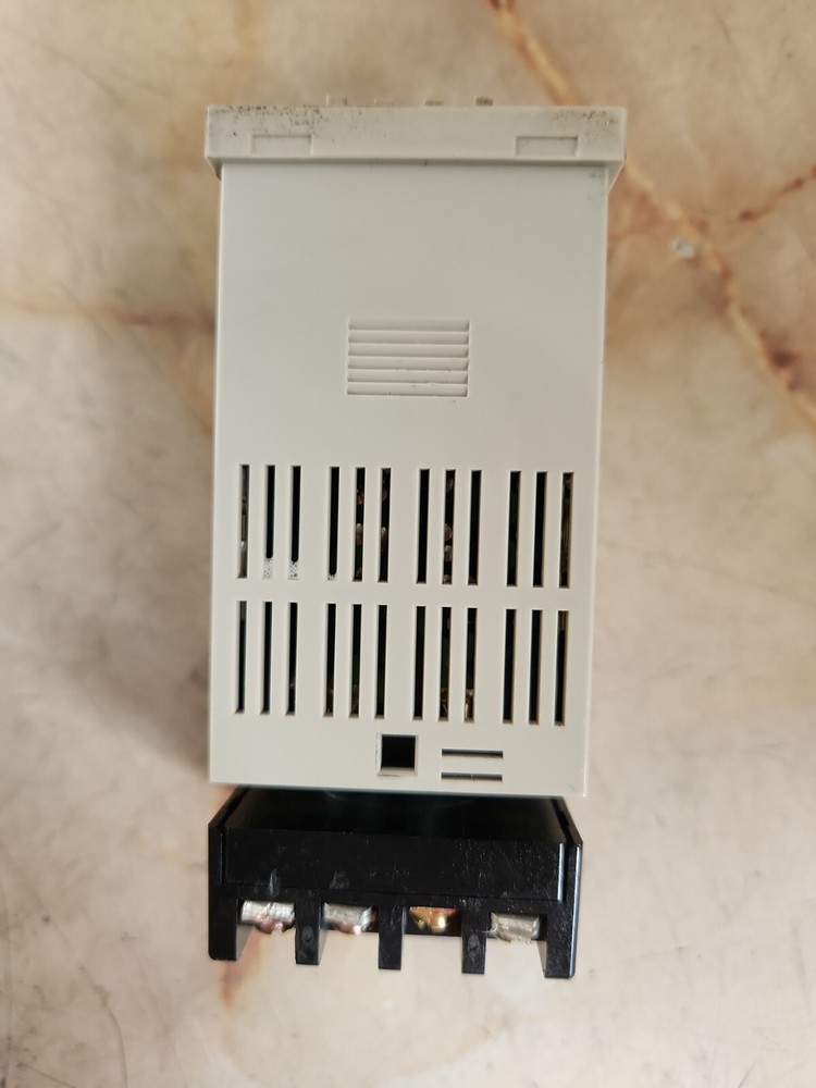 OMRON H5CN-YAN DIGITAL TIMER