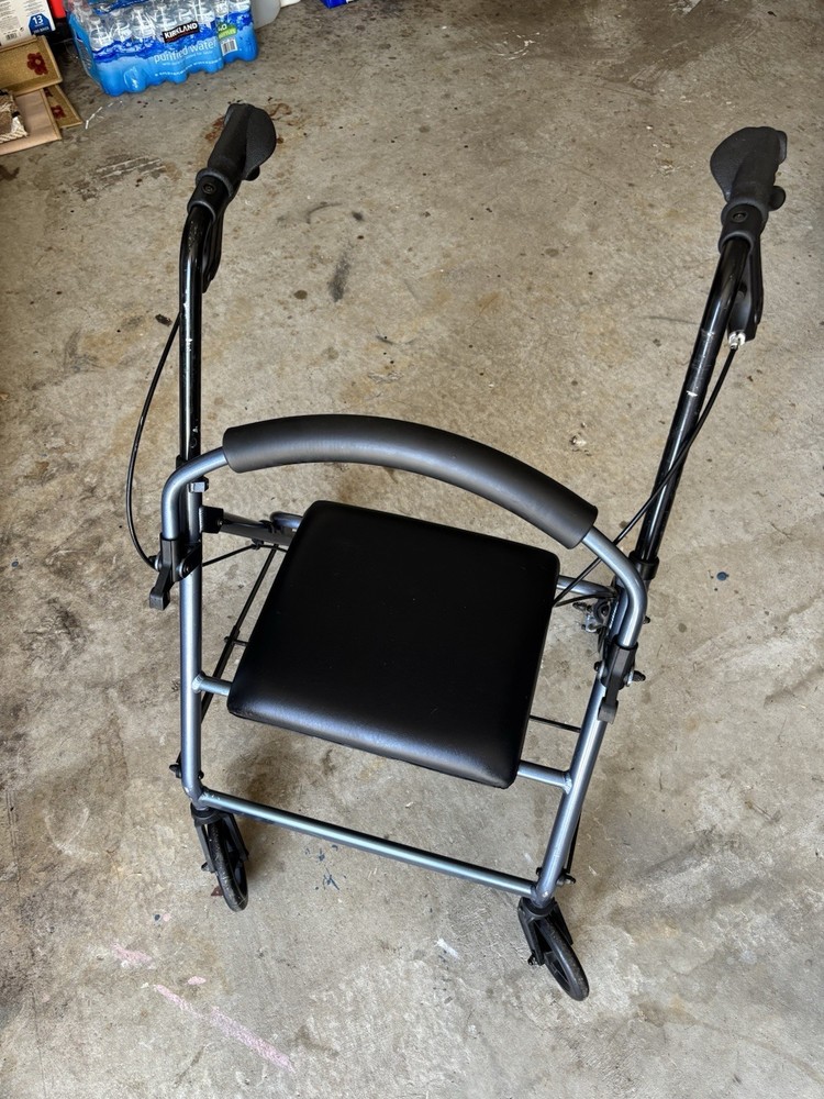 Nova Folding Rollator Walker Lightly Used Excellent Condition!
