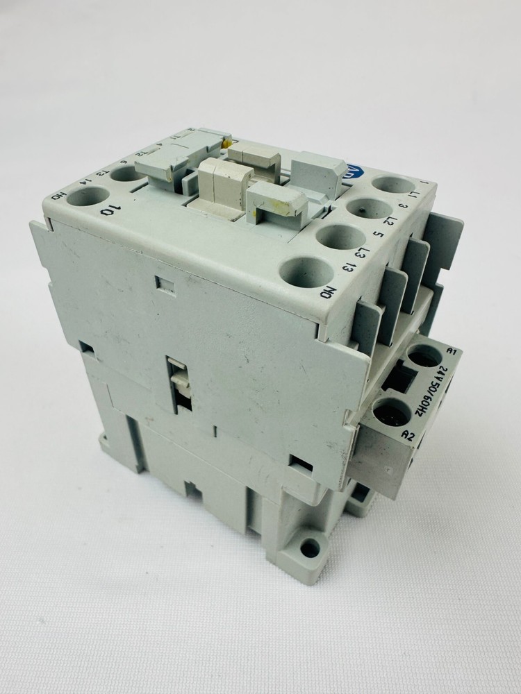 Allen-Bradley 100-C23*10 Contactor