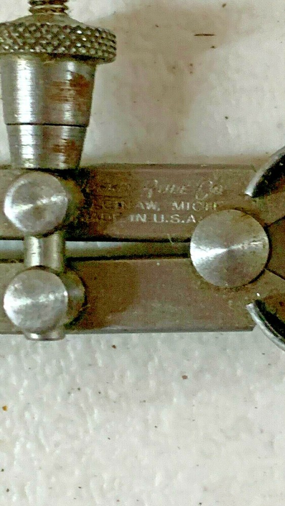 LUFKIN 42-2 1/2 INSIDE CALIPERS WITH SOLID NUT, 2-1/2" IN STOCK