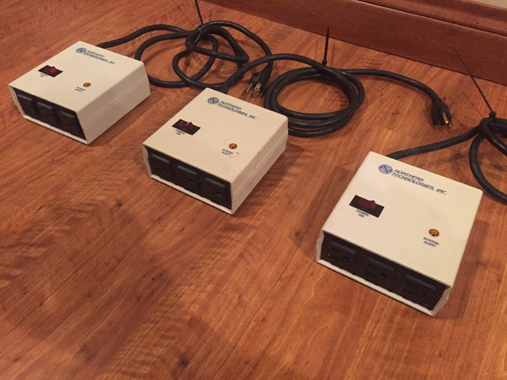 Northern Technologies Model PLS II Transient Voltage Surge Suppressor 330V 2.B5
