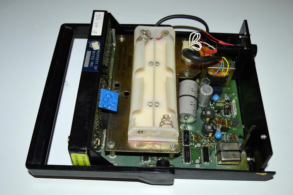 Frequency Counter AC DC Power Source Data Precision 5800 Works 520 Mhz