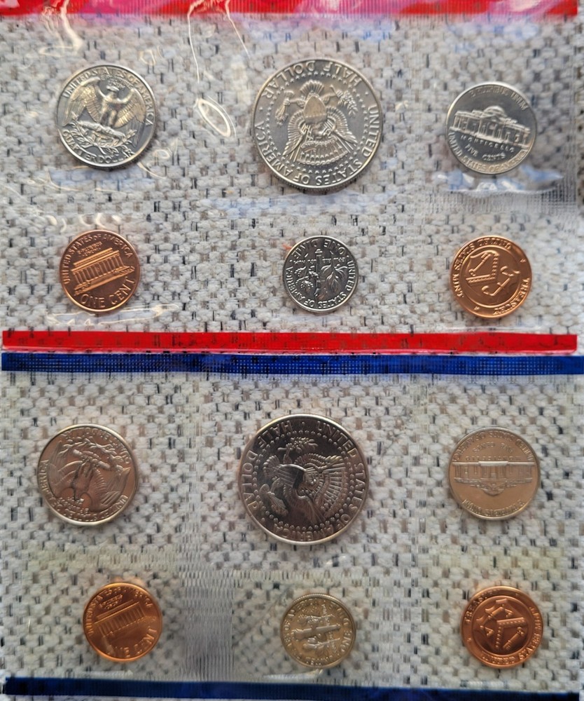 1998 P&D Mint Set Uncirculated US with Envelope & COA
