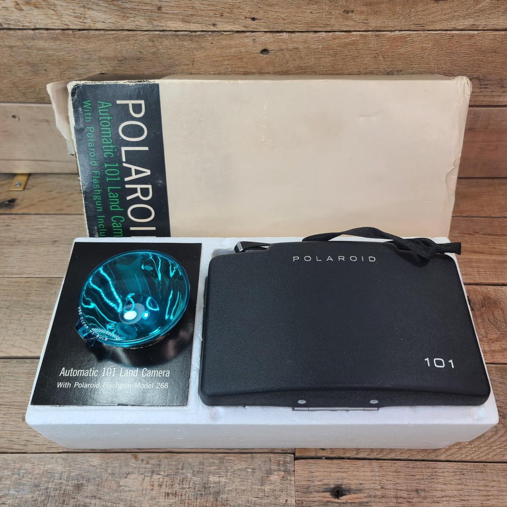 Vtg Polaroid 101 Automatic Land Camera w/ Flashgun Model 268 in Original Box