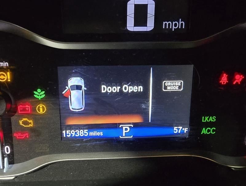 PILOT 2016 Dash Bezel 608572