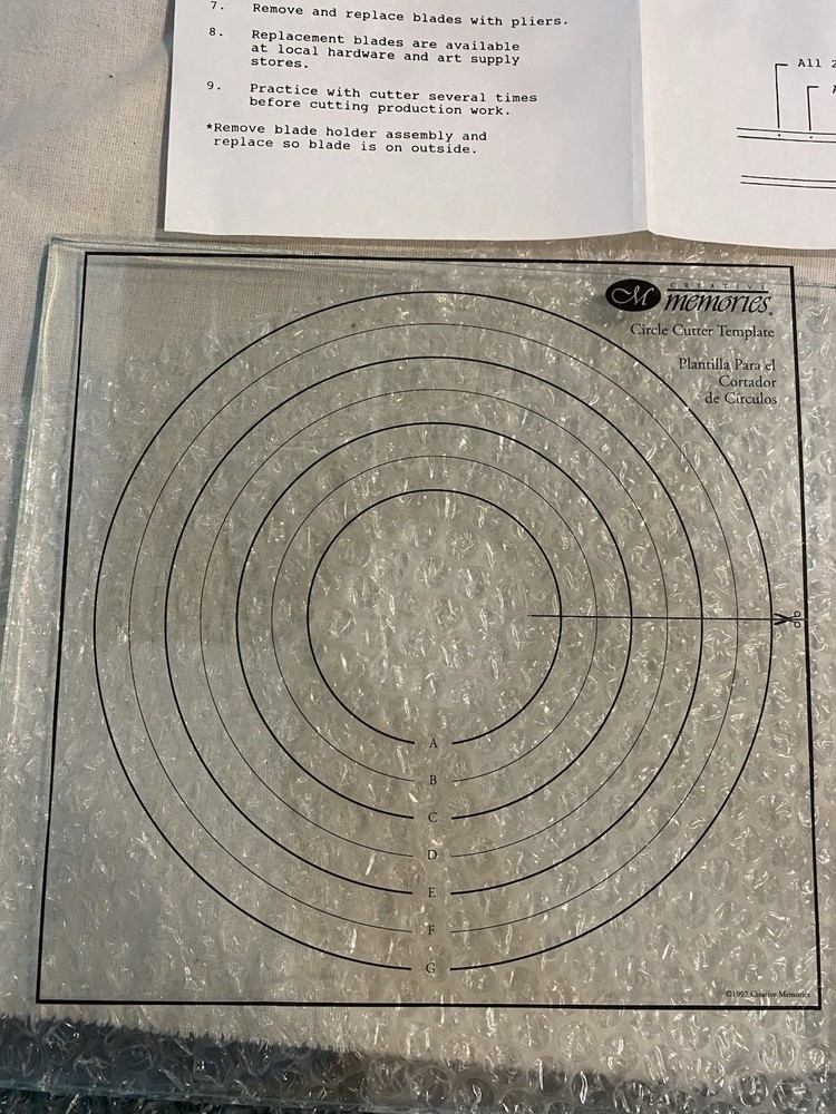 Creative Memories Circle Cutter Glass Template Rotating Blades Complete Box
