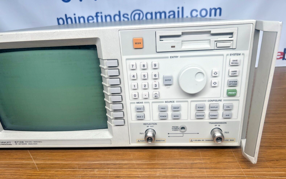 Hewlett Packard 8713B 300kHz - 3000Mhz RF Network Analyzer