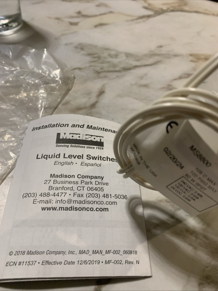 MADISON MS8800 Liquid Level Switch: Selectable, 1/4" NPT ,100 psi Max. Pressure