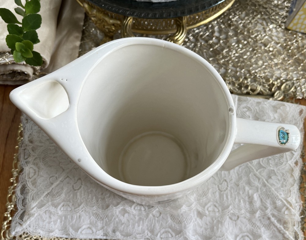 Dewar’s White Label Scotch Whiskey Pitcher 6”